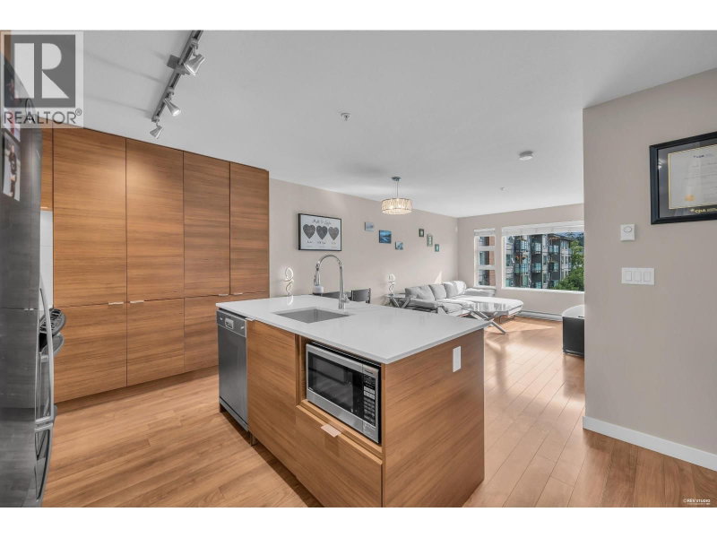 1677 LLOYD Avenue North Vancouver British Columbia, V7P 0B1 - 1 Bedroom Condo For Sale