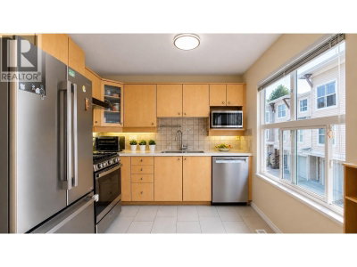 7111 LYNNWOOD Drive | Richmond British Columbia | Slide Image Nine