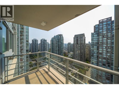 565 SMITHE Street | Vancouver British Columbia | Slide Image Eighteen