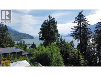 685 COPPER Drive | Squamish British Columbia | Slide Image Eighteen