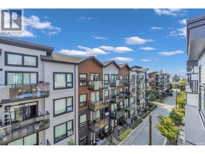 535 2ND Street | North Vancouver British Columbia | Slide Image Nineteen