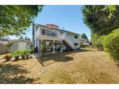 9275 155 Street | Surrey British Columbia | Slide Image Thirty-one