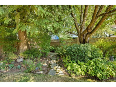 9275 155 Street | Surrey British Columbia | Slide Image Thirty-five