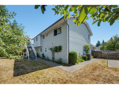 9275 155 Street | Surrey British Columbia | Slide Image Thirty-nine