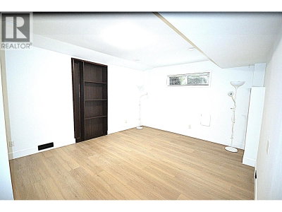 1410 LANSDOWNE Drive | Coquitlam British Columbia | Slide Image Twenty