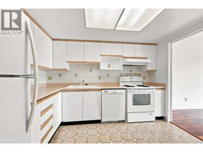 4350 BERESFORD Street | Burnaby British Columbia | Slide Image Eleven
