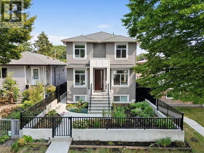 636 CASSIAR Street | Vancouver British Columbia | Slide Image One