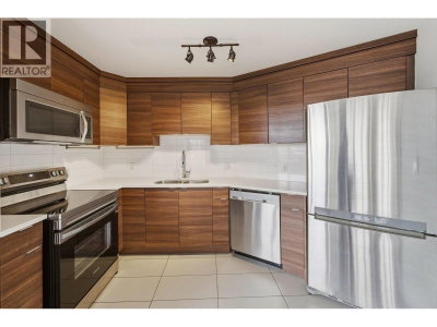4338 COMMERCIAL Street | Vancouver British Columbia | Slide Image Nine