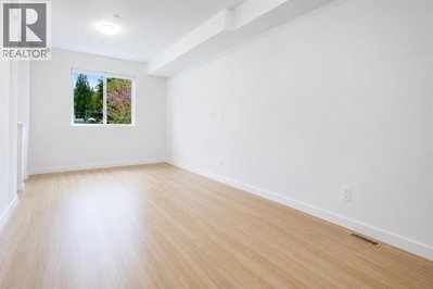 24951 112 Avenue | Maple Ridge British Columbia | Slide Image Five