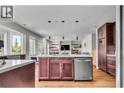 23547 108 Avenue | Maple Ridge British Columbia | Slide Image Nine