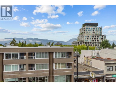 3788 10TH Avenue | Vancouver British Columbia | Slide Image Twelve