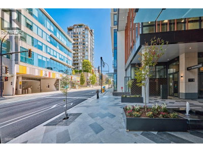 135 13TH Street | Vancouver British Columbia | Slide Image Thirty-one