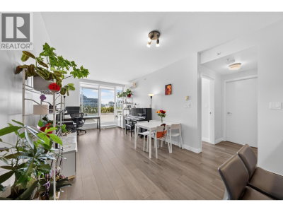 5599 COONEY Road | Richmond British Columbia | Slide Image Eighteen