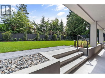 74 LAURIE Crescent | West Vancouver British Columbia | Slide Image Eighteen