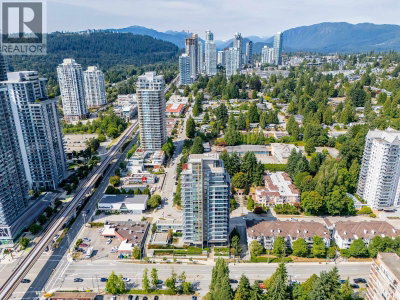 518 WHITING Way | Coquitlam British Columbia | Slide Image Ten