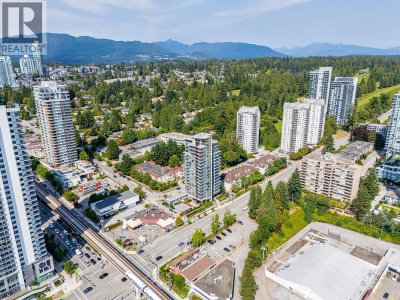 518 WHITING Way | Coquitlam British Columbia | Slide Image Eleven
