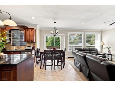 16506 104 Avenue | Surrey British Columbia | Slide Image Sixteen