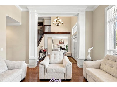 16506 104 Avenue | Surrey British Columbia | Slide Image Eight