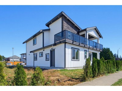 8524 CEDAR Street | Mission British Columbia | Slide Image Three