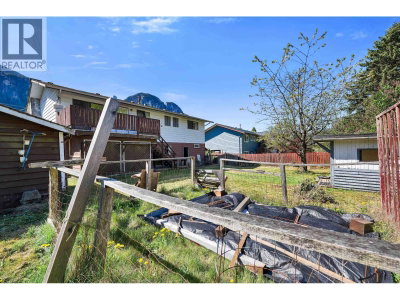 38319 WESTWAY Avenue | Squamish British Columbia | Slide Image Twenty-six