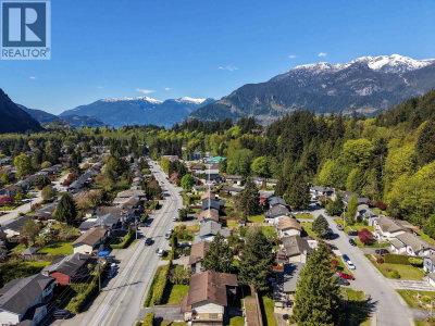 38319 WESTWAY Avenue | Squamish British Columbia | Slide Image Twenty-eight