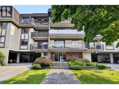 252 2ND Street | North Vancouver British Columbia | Slide Image Four