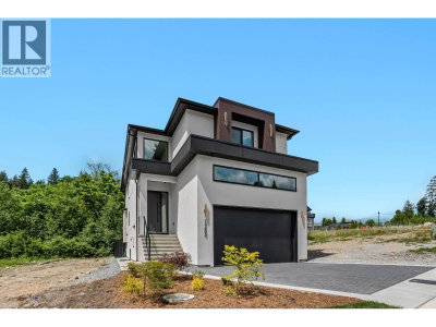 13605 231 Street | Maple Ridge British Columbia | Slide Image Two