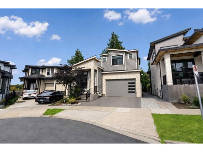 6342 150A Street | Surrey British Columbia | Slide Image Three