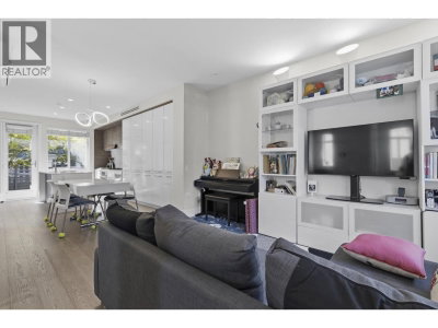 276 62ND Avenue | Vancouver British Columbia | Slide Image Three