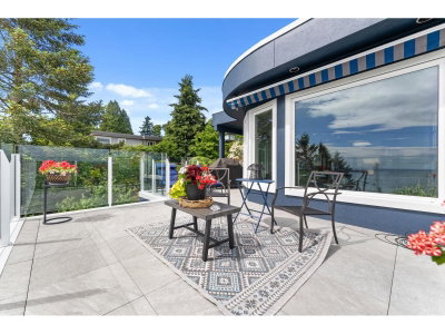 15507 COLUMBIA Avenue | White Rock British Columbia | Slide Image Thirteen