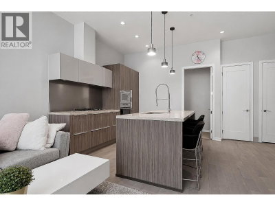 38 ATHLETES Way | Vancouver British Columbia | Slide Image Eighteen