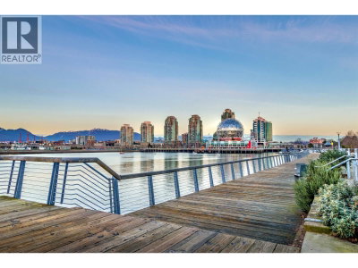 38 ATHLETES Way | Vancouver British Columbia | Slide Image Three