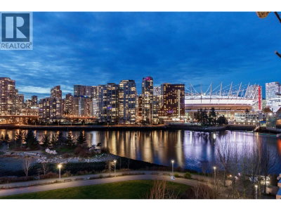 38 ATHLETES Way | Vancouver British Columbia | Slide Image Four