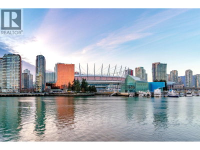 38 ATHLETES Way | Vancouver British Columbia | Slide Image Five