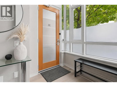 38 ATHLETES Way | Vancouver British Columbia | Slide Image Eight