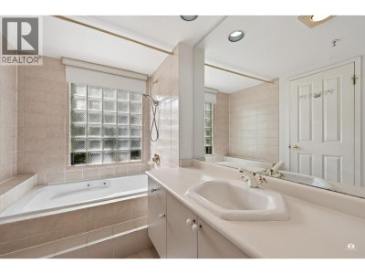 555 AUSTIN Avenue | Coquitlam British Columbia | Slide Image Twenty
