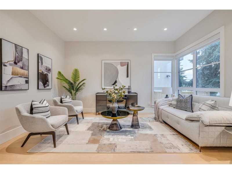15387 PACIFIC Avenue White Rock British Columbia, V4B 1R3 - 6 Bedrooms Home For Sale