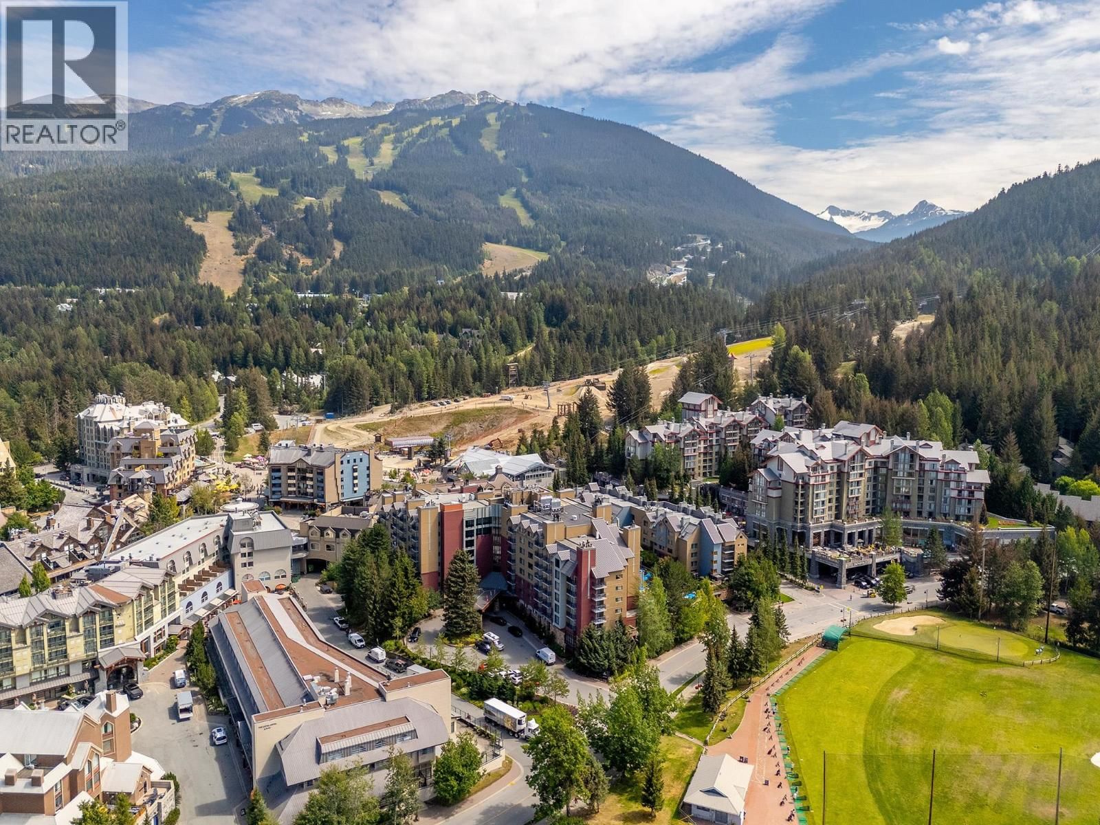 366/368 4050 WHISTLER Way