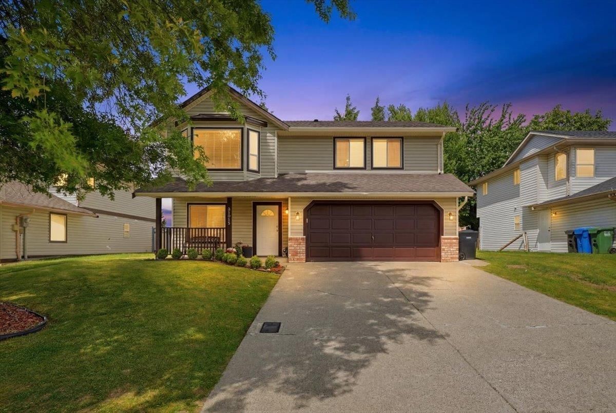 31015 UPPER MACLURE Road, Abbotsford, British Columbia V2T 5J5