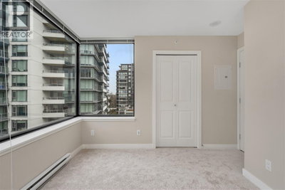 9188 HEMLOCK Drive | Richmond British Columbia | Slide Image Ten