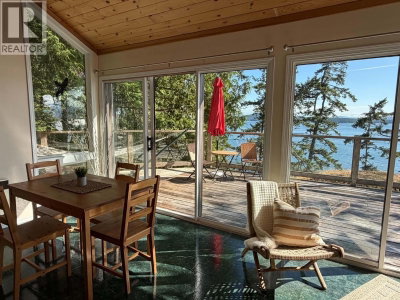 3803 CUTLASS Court | Pender Island British Columbia | Slide Image Thirteen