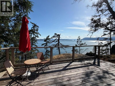 3803 CUTLASS Court | Pender Island British Columbia | Slide Image Twenty-three