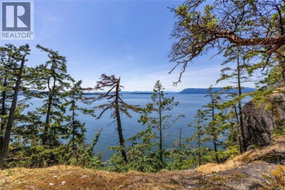 3803 CUTLASS Court | Pender Island British Columbia | Slide Image Twenty-seven