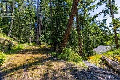 3803 CUTLASS Court | Pender Island British Columbia | Slide Image Thirty-two