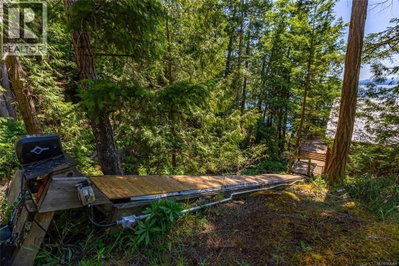 3803 CUTLASS Court | Pender Island British Columbia | Slide Image Thirty-five