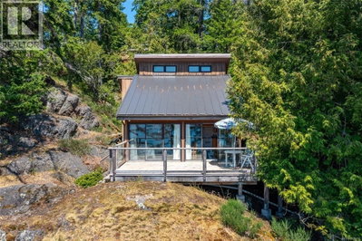 3803 CUTLASS Court | Pender Island British Columbia | Slide Image Thirty-seven