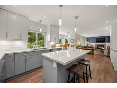 14972 81A Avenue | Surrey British Columbia | Slide Image Six