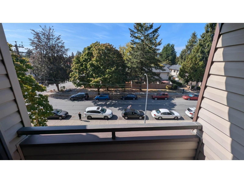5294 204 Street Langley British Columbia, V3A 1Z1 - 1 Bedroom Condo For Sale