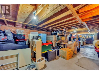 2322 LAWSON Avenue | West Vancouver British Columbia | Slide Image Forty