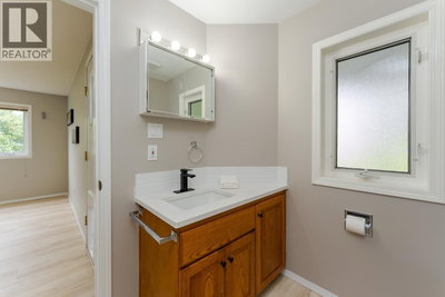 2560 PARENT Road | Prince George British Columbia | Slide Image Six